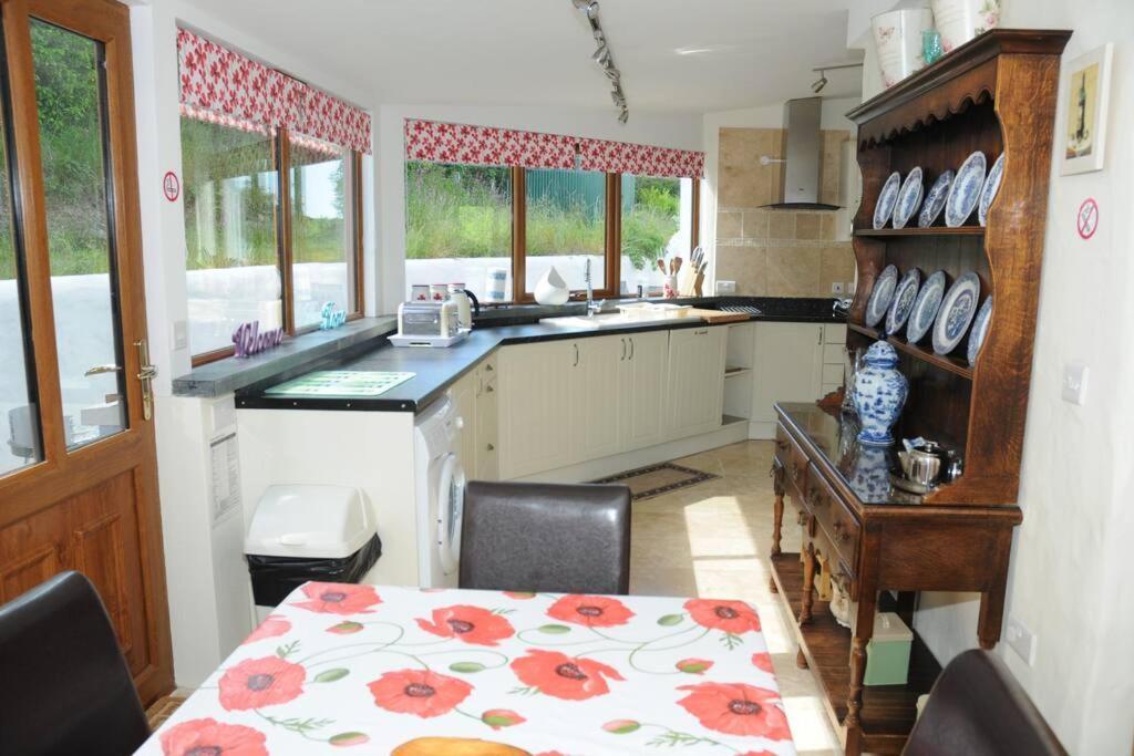 Ty-Hapus Cottage Jordanston 외부 사진