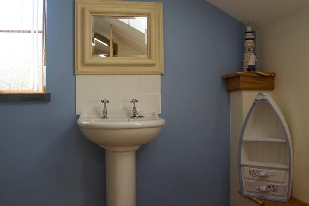 Ty-Hapus Cottage Jordanston 외부 사진